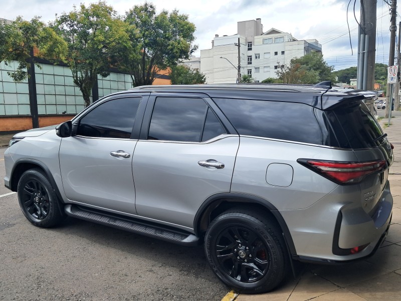 HILUX SW4 2.8 4X4 DIAMOND 16V TURBO DIESEL 4P 7 LUGARES AUTOMATICO - 2022 - FLORES DA CUNHA