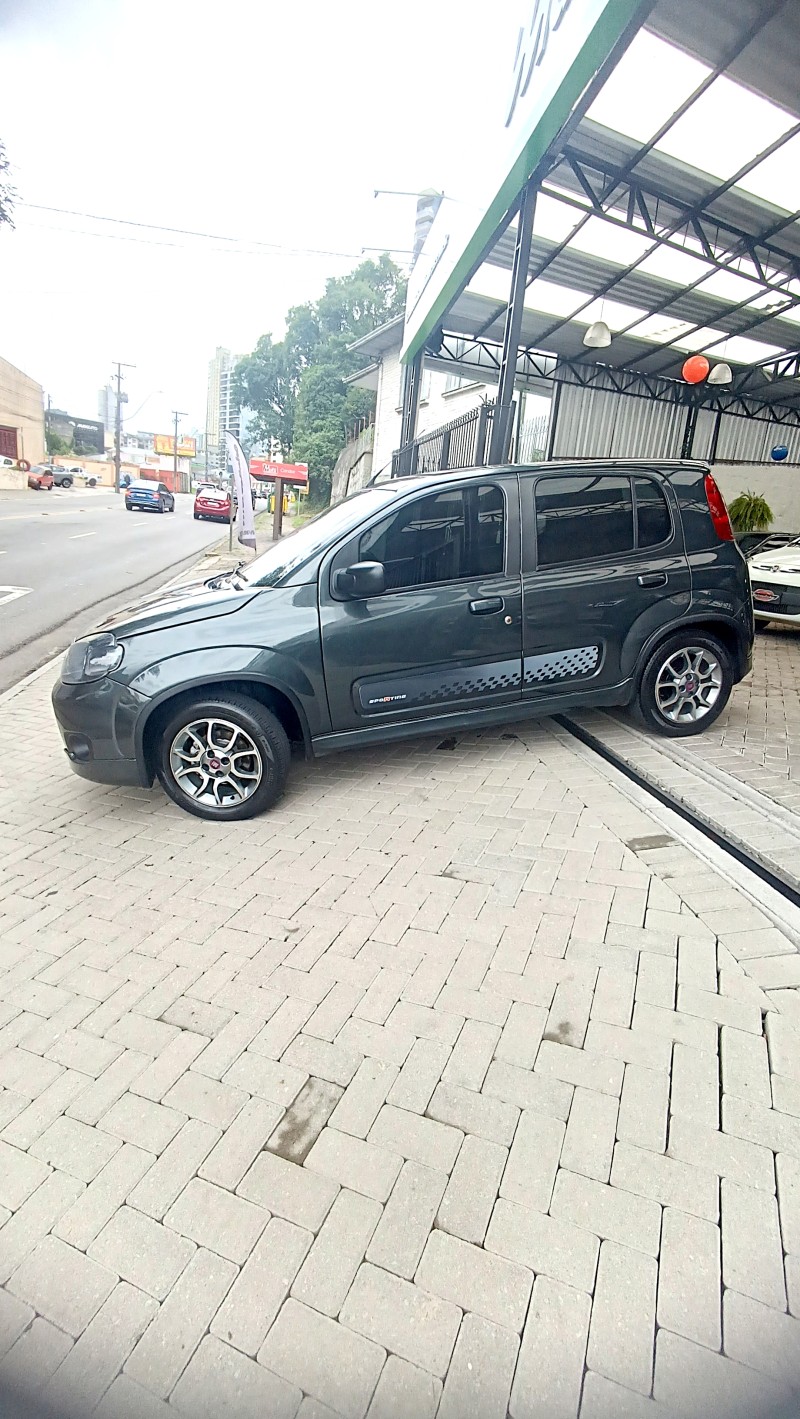 UNO 1.4 EVO SPORTING 8V FLEX 4P MANUAL - 2013 - CAXIAS DO SUL