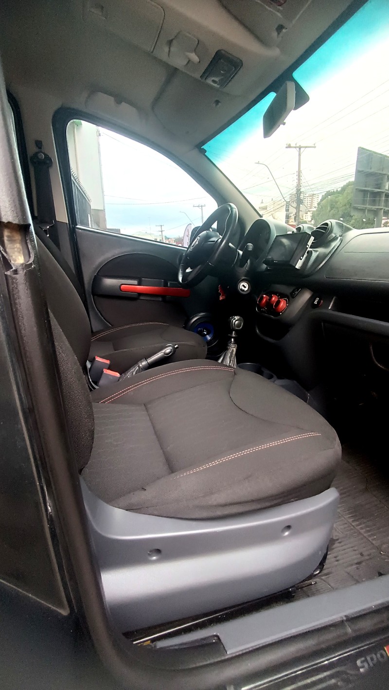 UNO 1.4 EVO SPORTING 8V FLEX 4P MANUAL - 2013 - CAXIAS DO SUL