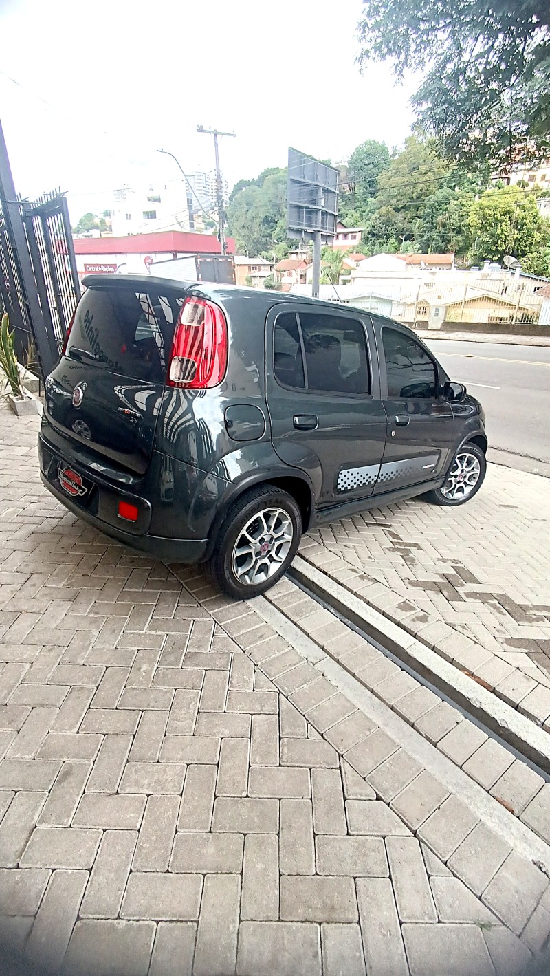 UNO 1.4 EVO SPORTING 8V FLEX 4P MANUAL - 2013 - CAXIAS DO SUL
