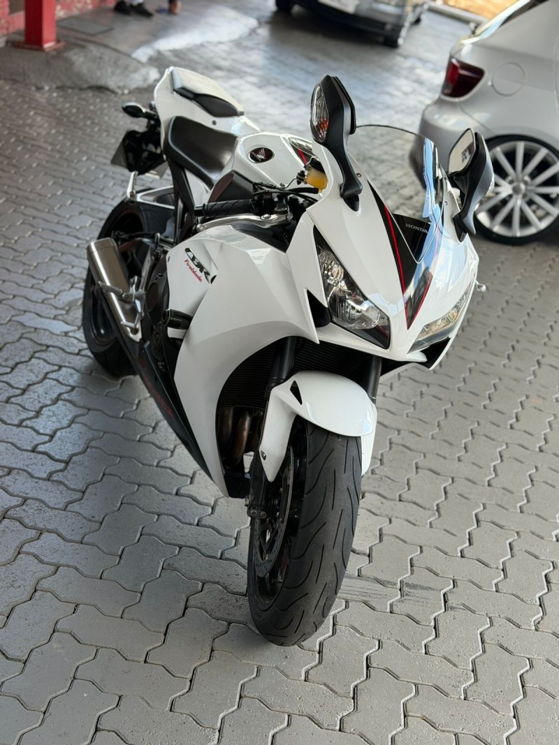 cbr 1000rr fireblade 2014 caxias do sul
