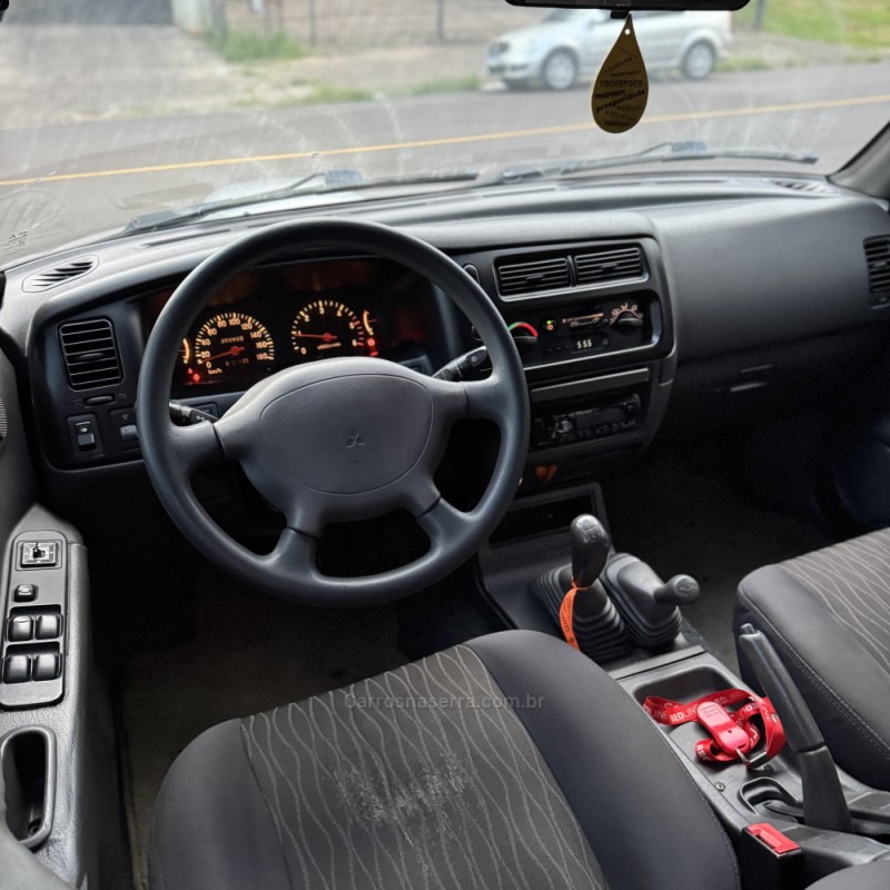 L200 OUTDOOR 2.5 HPE 4X4 CD 8V TURBO INTERCOOLER DIESEL 4P MANUAL - 2011 - NOVO HAMBURGO