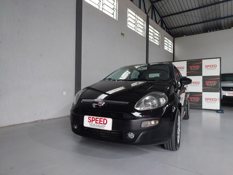 PUNTO 1.4 ATTRACTIVE 8V FLEX 4P MANUAL - 2014 - SãO SEBASTIãO DO CAí