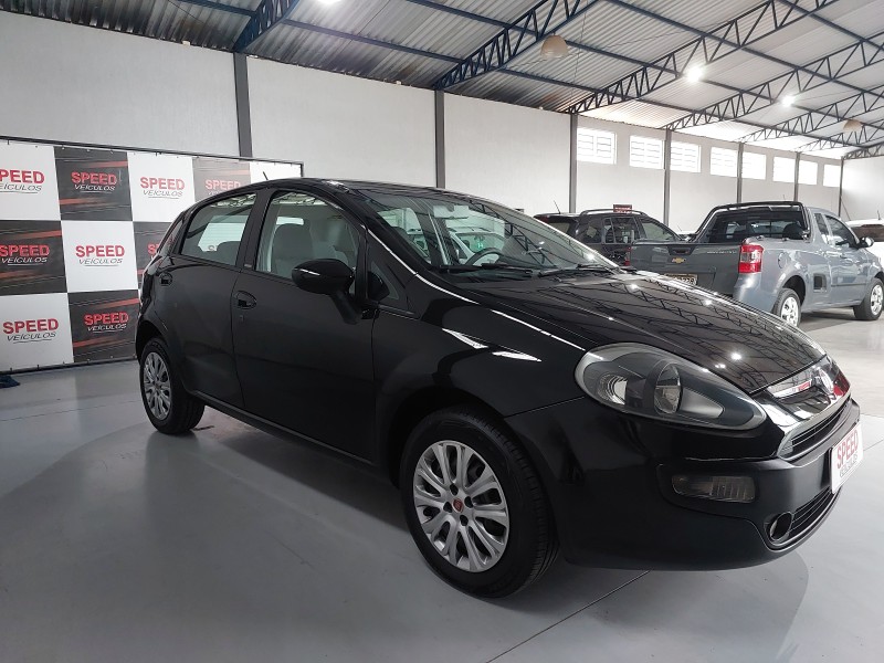 PUNTO 1.4 ATTRACTIVE 8V FLEX 4P MANUAL - 2014 - SãO SEBASTIãO DO CAí