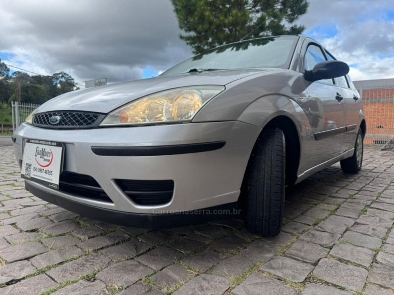 FOCUS 1.6 8V GASOLINA 4P MANUAL - 2006 - SãO MARCOS