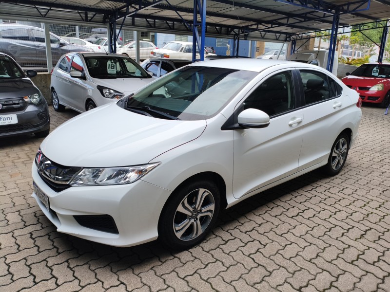 city 1.5 lx 16v flex 4p automatico 2017 bom principio