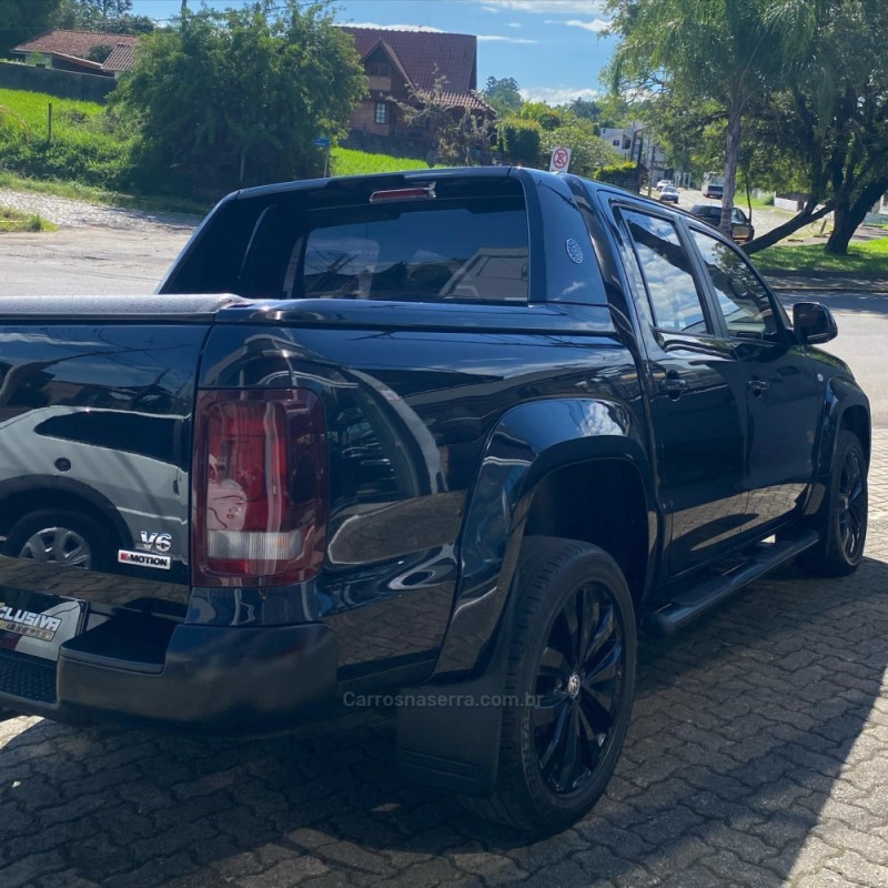 AMAROK 3.0 V6 EXTREME CD DIESEL 4X4 AT 4P AUTOMÁTICO - 2023 - MONTENEGRO