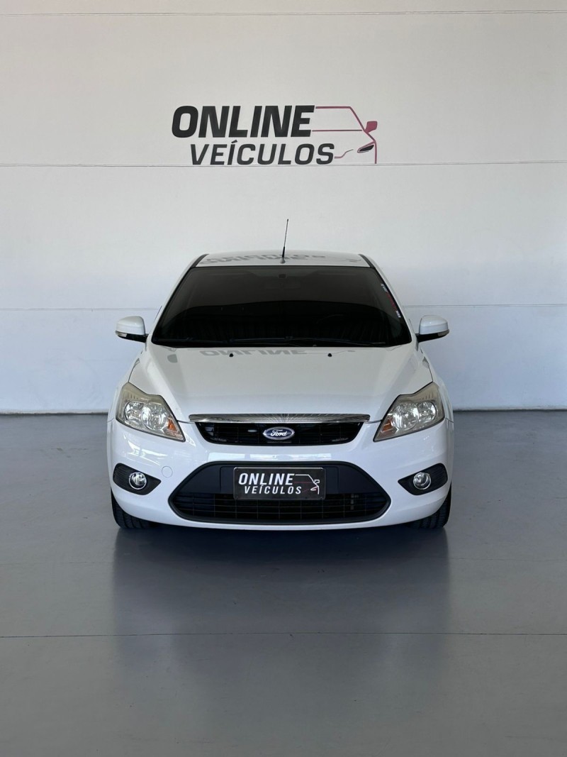 FOCUS 1.6 GL 8V FLEX 4P MANUAL - 2013 - FARROUPILHA