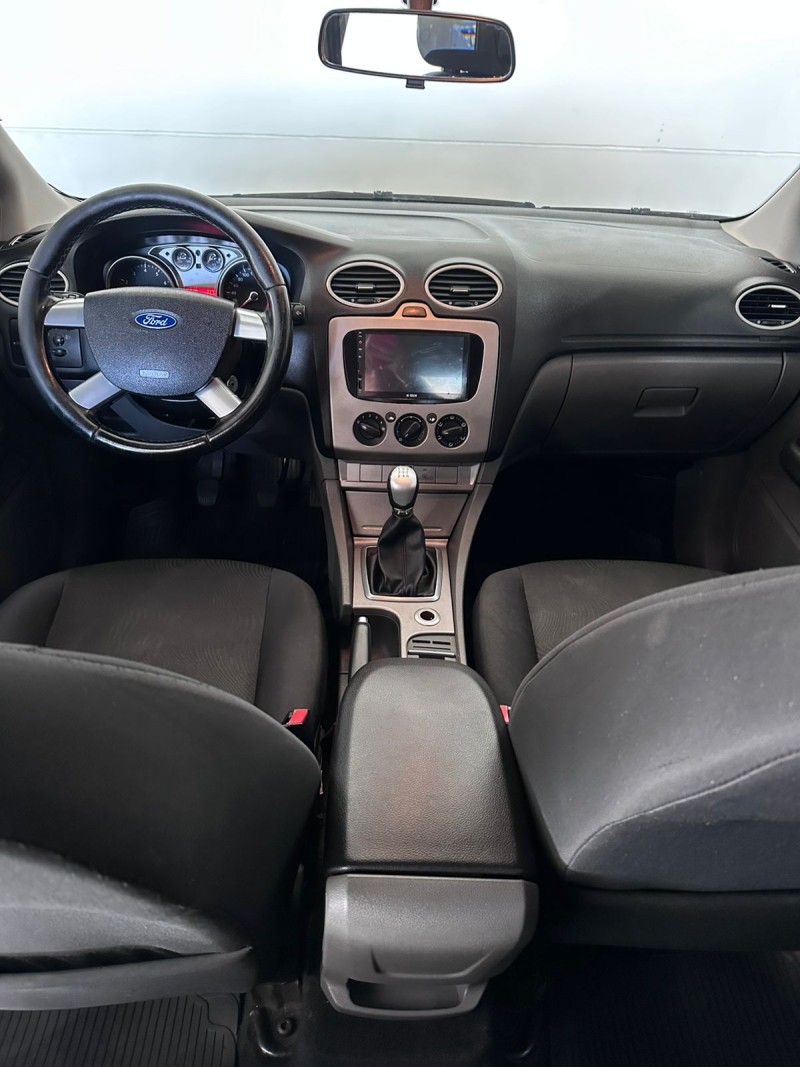 FOCUS 1.6 GL 8V FLEX 4P MANUAL - 2013 - FARROUPILHA