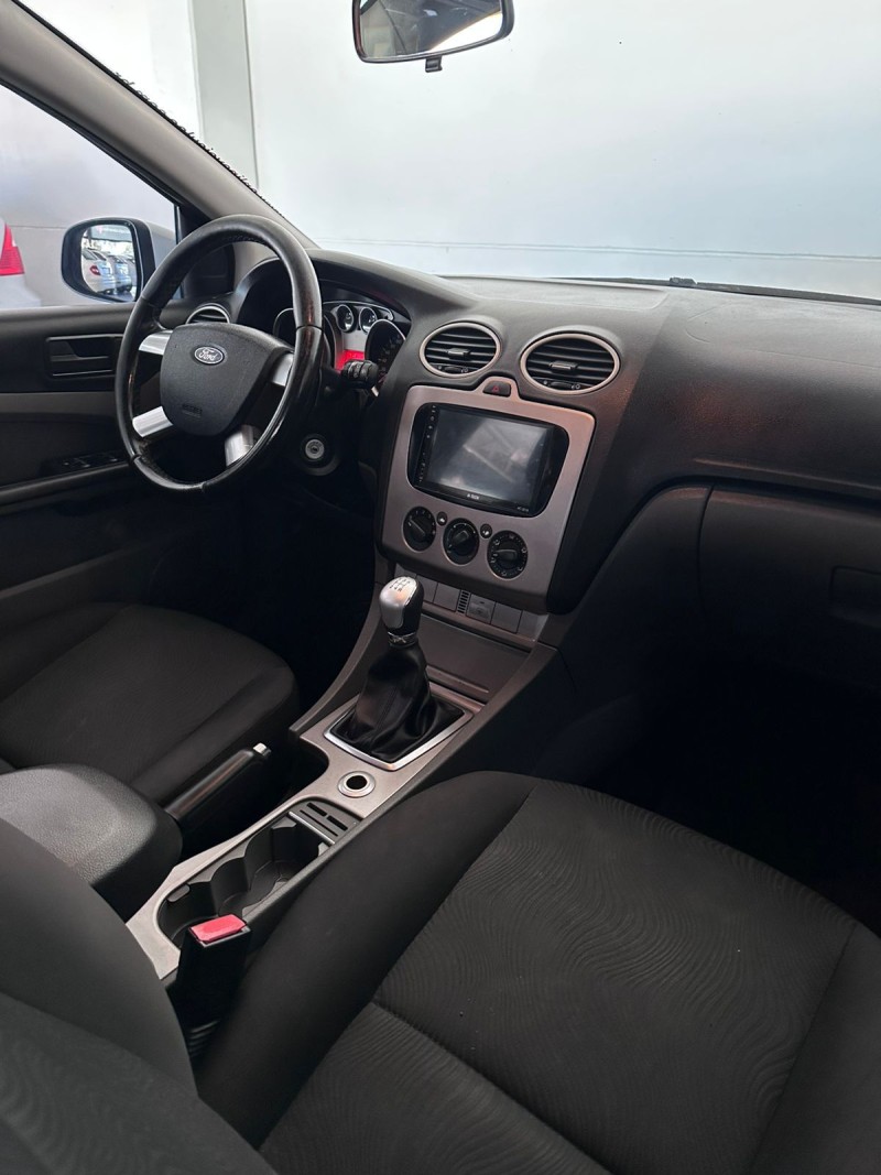 FOCUS 1.6 GL 8V FLEX 4P MANUAL - 2013 - FARROUPILHA