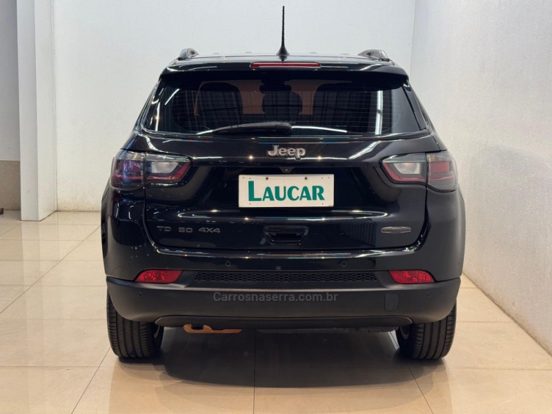 COMPASS 2.0 16V DIESEL LONGITUDE 4X4 AUTOMÁTICO - 2022 - CASCA