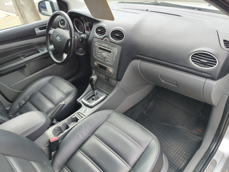 FOCUS 2.0 TITANIUM SEDAN 16V FLEX 4P AUTOMÁTICO - 2011 - BOM PRINCíPIO