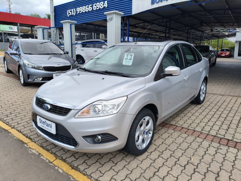 focus 2.0 titanium sedan 16v flex 4p automatico 2011 bom principio