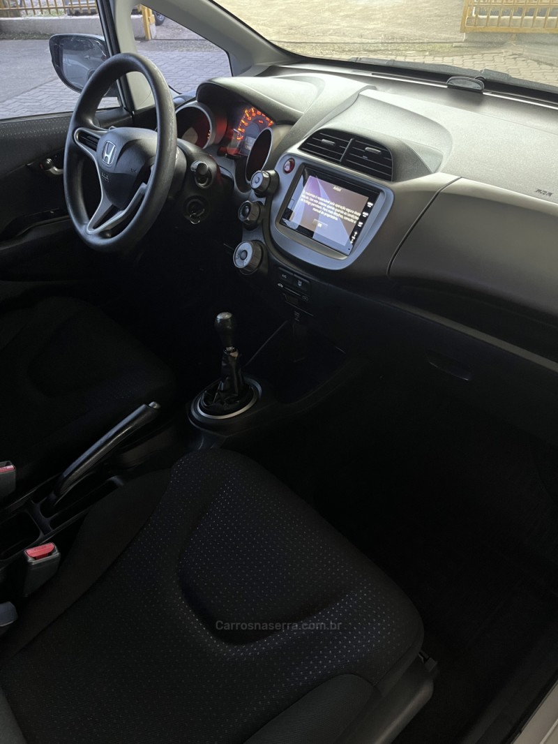 FIT 1.4 LX 8V FLEX 4P MANUAL - 2011 - CAXIAS DO SUL