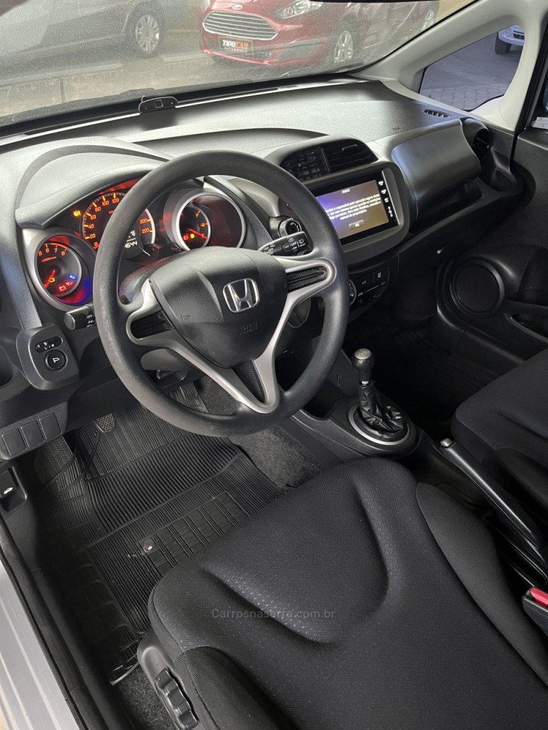 FIT 1.4 LX 8V FLEX 4P MANUAL - 2011 - CAXIAS DO SUL