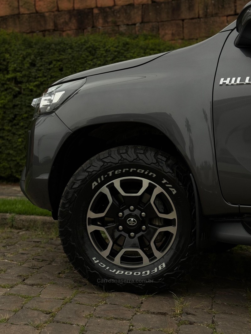 HILUX 2.8 SR 4X4 CD 16V DIESEL 4P AUTOMÁTICO - 2024 - VENâNCIO AIRES