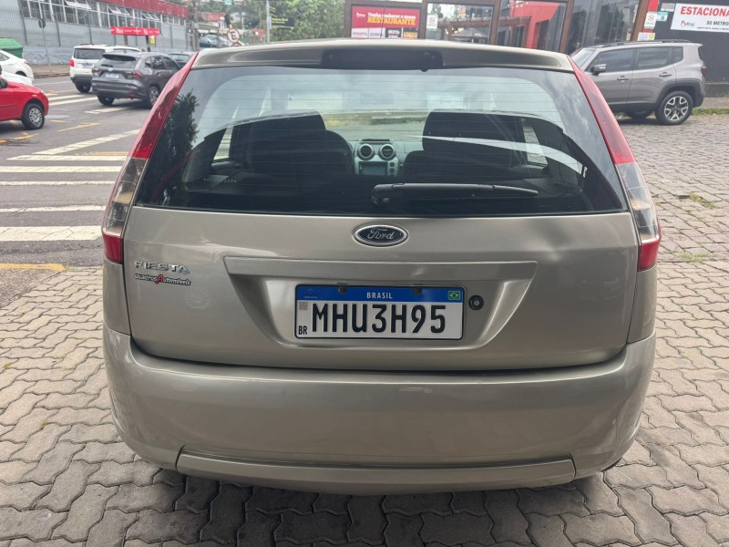 FIESTA 1.0 MPI CLASS 8V FLEX 4P MANUAL - 2010 - CAXIAS DO SUL