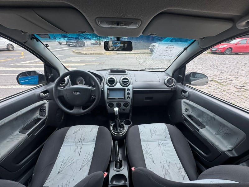 FIESTA 1.0 MPI CLASS 8V FLEX 4P MANUAL - 2010 - CAXIAS DO SUL