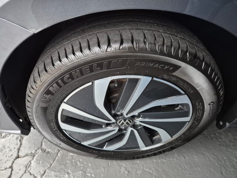 POLO 1.0	200 TSI HIGHLINE AUTOMÁTICO  - 2023 - CAXIAS DO SUL