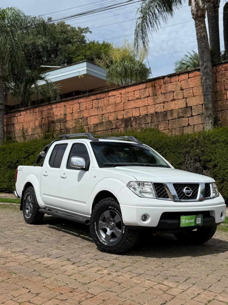 frontier 2.5 le attack 4x4 cd turbo eletronic diesel 4p automatico 2011 venancio aires