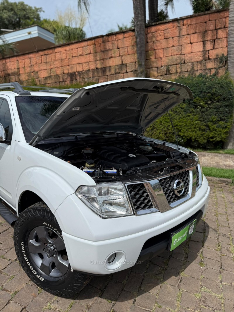 FRONTIER 2.5 LE ATTACK 4X4 CD TURBO ELETRONIC DIESEL 4P AUTOMÁTICO - 2011 - VENâNCIO AIRES