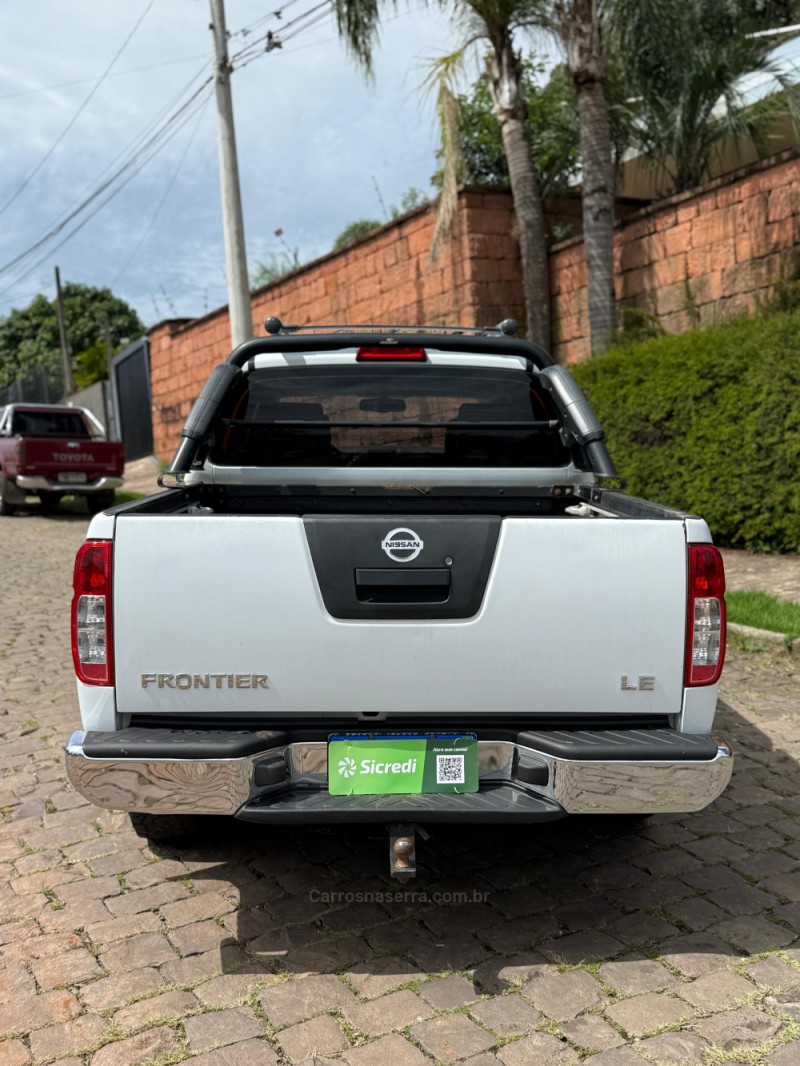 FRONTIER 2.5 LE ATTACK 4X4 CD TURBO ELETRONIC DIESEL 4P AUTOMÁTICO - 2011 - VENâNCIO AIRES