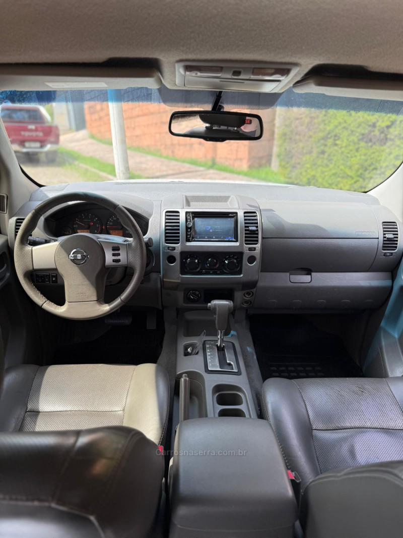 FRONTIER 2.5 LE ATTACK 4X4 CD TURBO ELETRONIC DIESEL 4P AUTOMÁTICO - 2011 - VENâNCIO AIRES