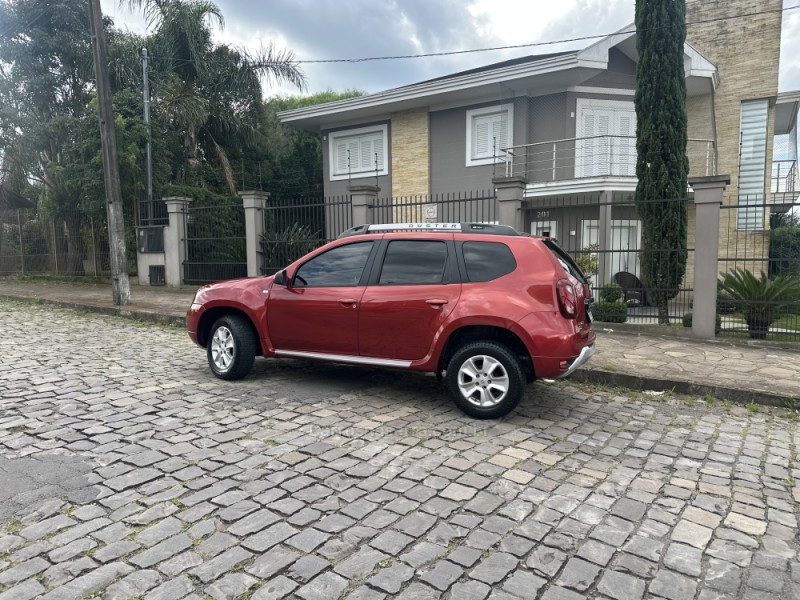 DUSTER 1.6 DYNAMIQUE 4X2 16V FLEX 4P MANUAL - 2016 - CAXIAS DO SUL