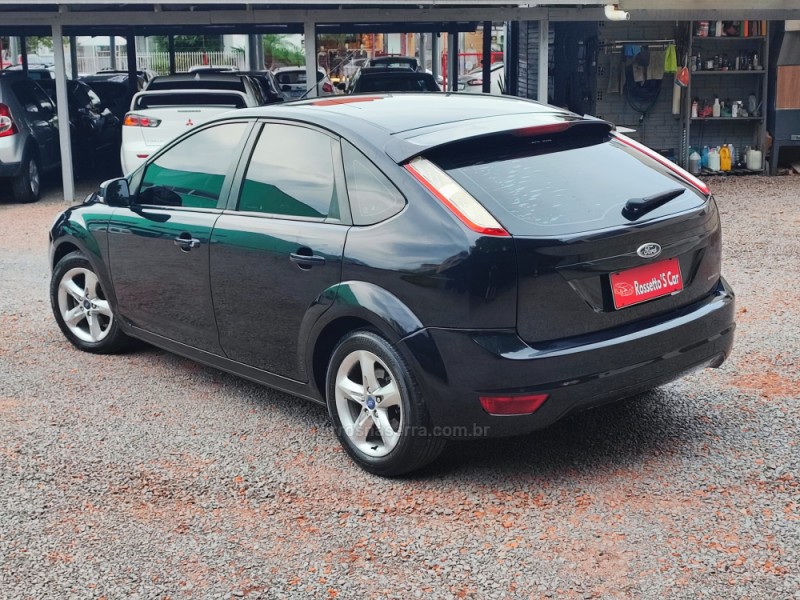 FOCUS 2.0 GLX 16V FLEX 4P AUTOMÁTICO - 2013 - FARROUPILHA