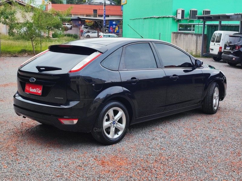 FOCUS 2.0 GLX 16V FLEX 4P AUTOMÁTICO - 2013 - FARROUPILHA