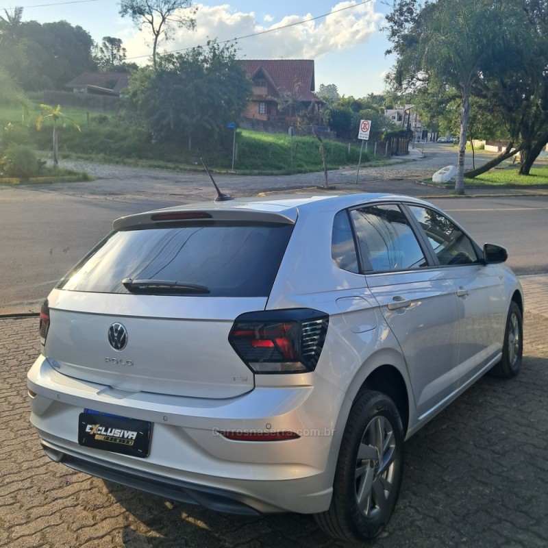 POLO 1.0 200 TSI COMFORTLINE AUTOMÁTICO - 2023 - MONTENEGRO