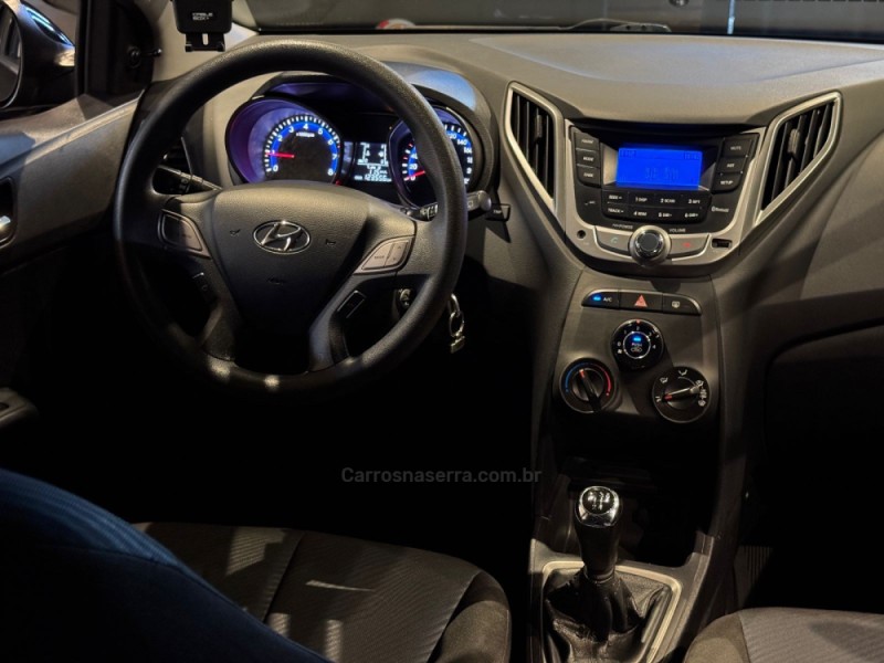 HB20 1.6 COMFORT 16V FLEX 4P MANUAL - 2014 - FARROUPILHA