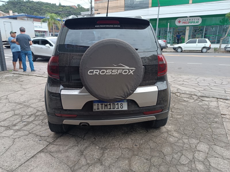 CROSSFOX 1.6 MI FLEX 8V 4P MANUAL - 2013 - FLORES DA CUNHA
