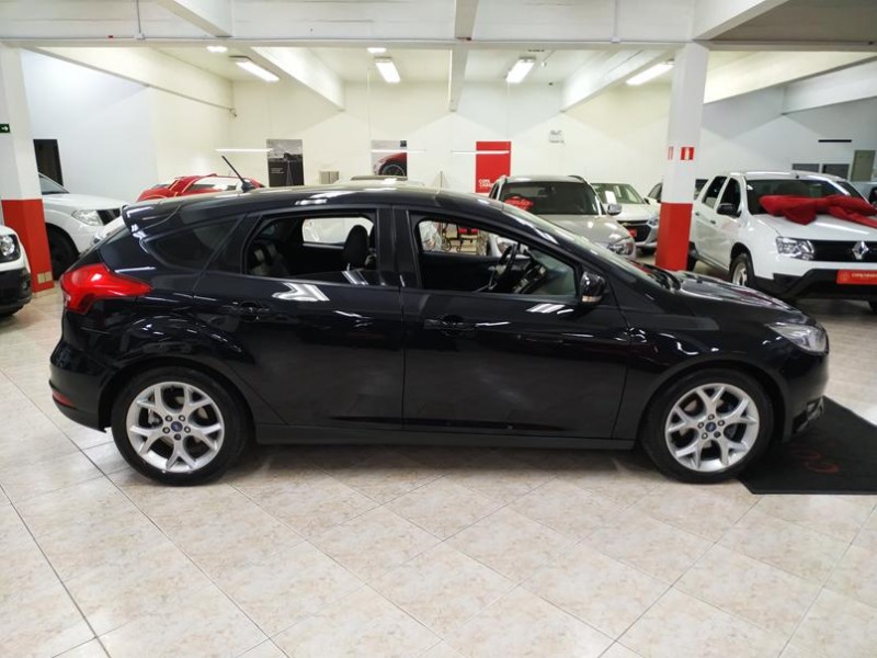 FOCUS 2.0 SE PLUS 16V FLEX 4P AUTOMÁTICO - 2018 - CAXIAS DO SUL