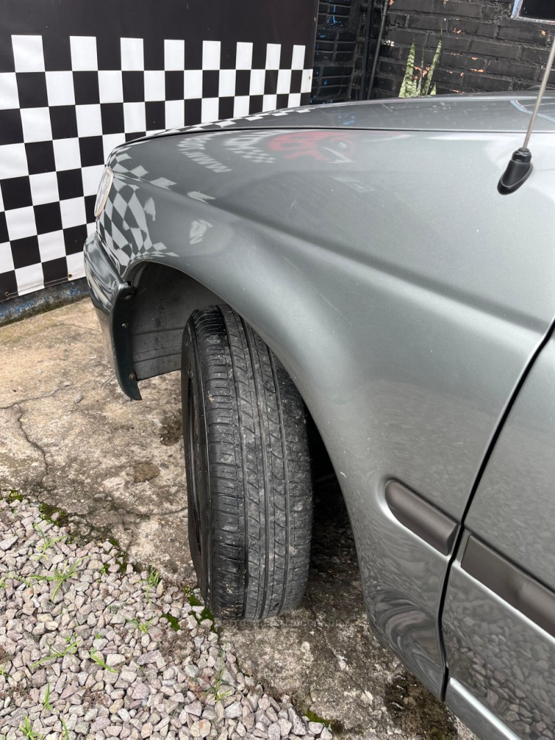 LOGUS 1.8 CL 8V GASOLINA 2P MANUAL - 1995 - CAXIAS DO SUL