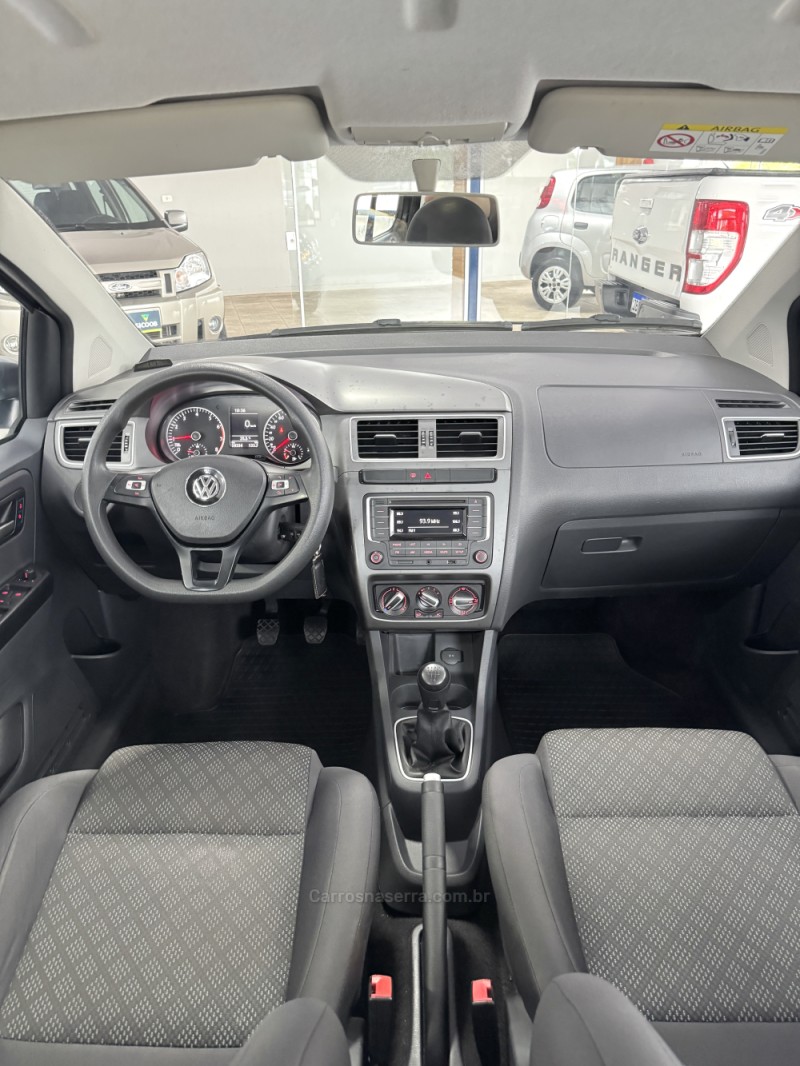 FOX 1.0 MPI TRENDLINE 12V FLEX 4P MANUAL - 2017 - VILA FLORES