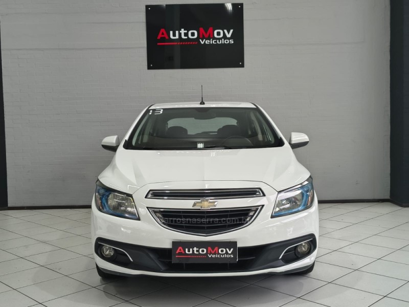 ONIX 1.4 MPFI LT 8V FLEX 4P MANUAL - 2013 - CAXIAS DO SUL