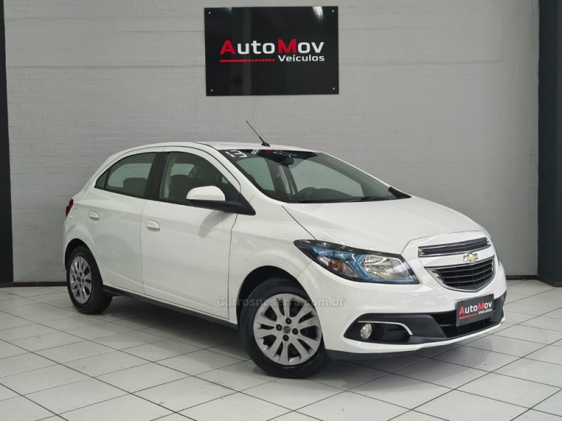 ONIX 1.4 MPFI LT 8V FLEX 4P MANUAL - 2013 - CAXIAS DO SUL