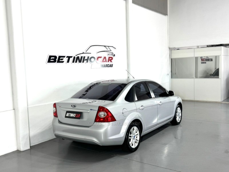 FOCUS 1.6 GL SEDAN 16V FLEX 4P MANUAL - 2012 - ESTâNCIA VELHA