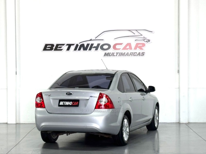 FOCUS 1.6 GL SEDAN 16V FLEX 4P MANUAL - 2012 - ESTâNCIA VELHA