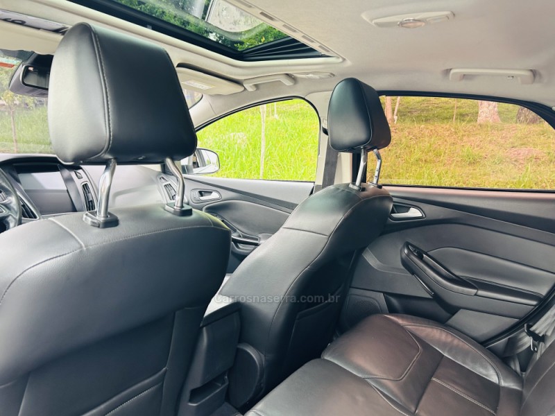 FOCUS 2.0 TITANIUM PLUS FASTBACK 16V FLEX 4P AUTOMÁTICO - 2016 - BENTO GONçALVES