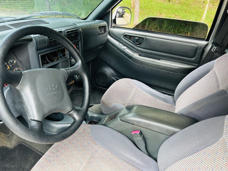 BLAZER 2.2 EFI DLX 4X2 8V GASOLINA 4P MANUAL - 2000 - BENTO GONçALVES