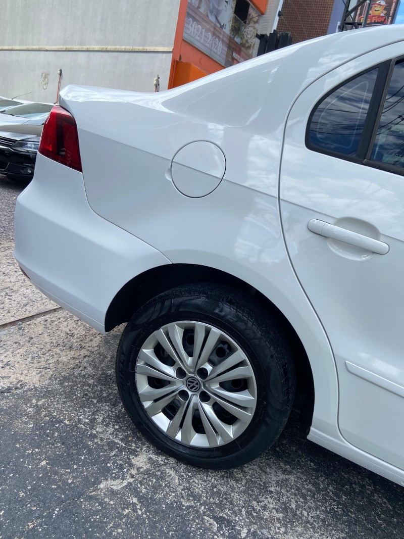 VOYAGE 1.6 MI TREND 8V FLEX 4P MANUAL - 2013 - CAXIAS DO SUL