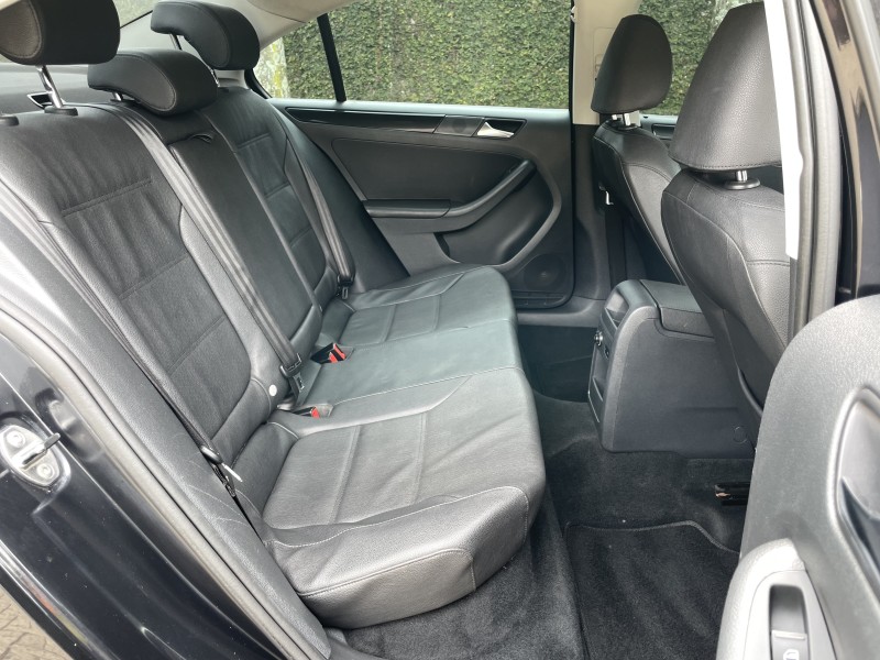 JETTA 2.0 COMFORTLINE FLEX 4P TIPTRONIC - 2011 - CAXIAS DO SUL