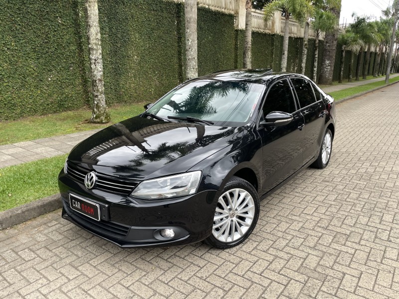 jetta 2.0 comfortline flex 4p tiptronic 2011 caxias do sul