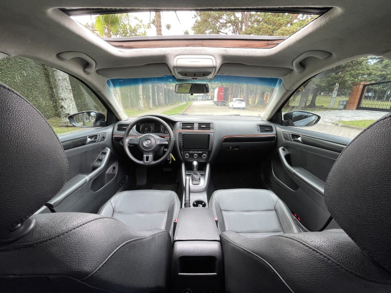 JETTA 2.0 COMFORTLINE FLEX 4P TIPTRONIC - 2011 - CAXIAS DO SUL