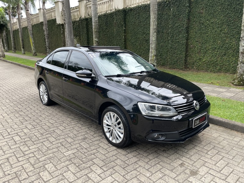 JETTA 2.0 COMFORTLINE FLEX 4P TIPTRONIC - 2011 - CAXIAS DO SUL