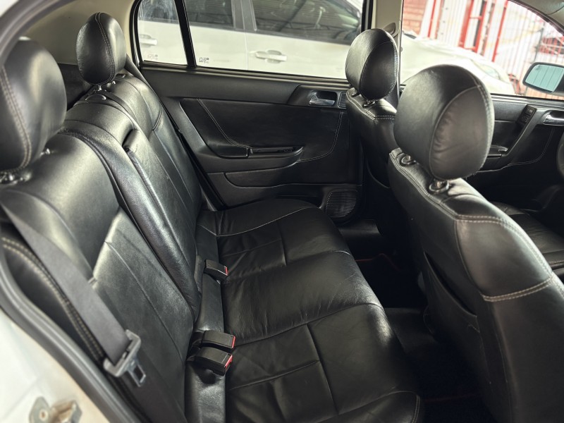 ASTRA 2.0 MPFI ADVANTAGE 8V FLEX 4P MANUAL - 2011 - CAXIAS DO SUL