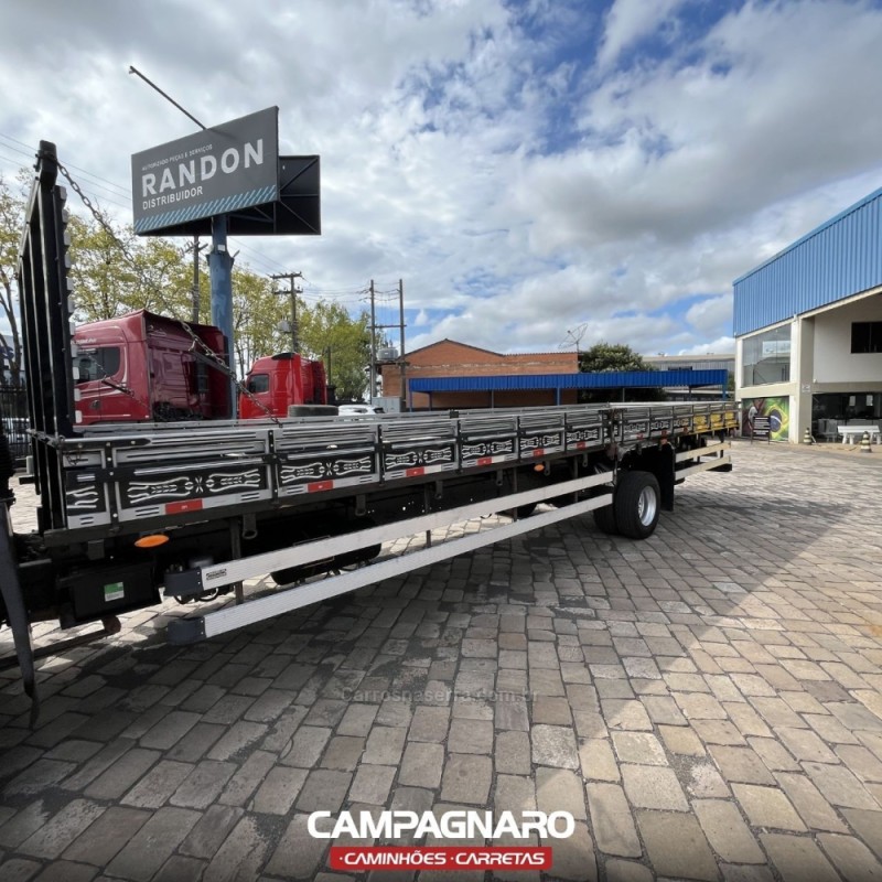 CARGO 1119 TURBO - 2015 - VACARIA