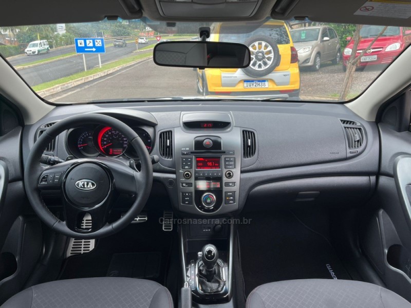 CERATO 1.6 SX3 16V GASOLINA 4P AUTOMÁTICO - 2013 - DOIS IRMãOS